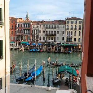  Apartment Rialto Deluxe Grand Canal View R&r