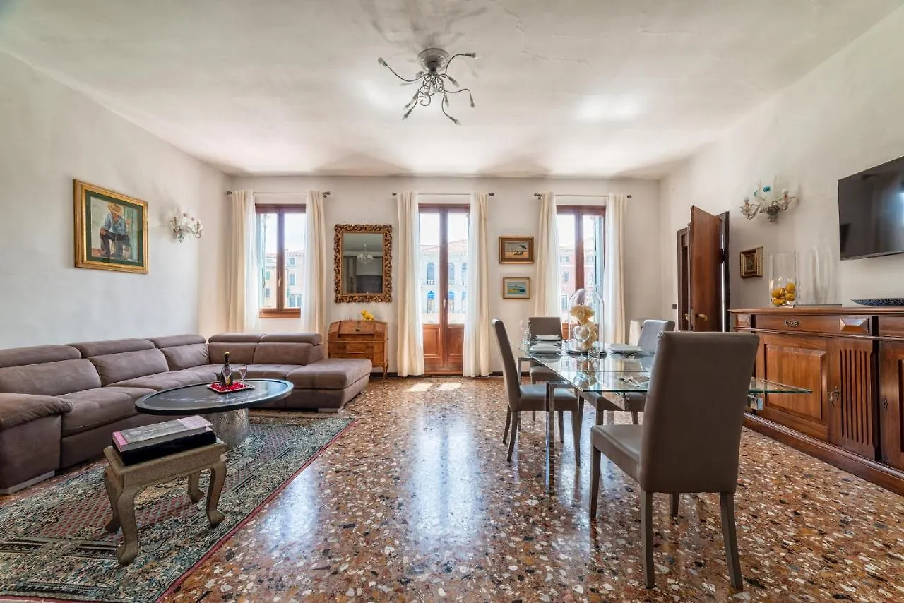 Royal Rialto Apartment - Grand Canal View Венеция