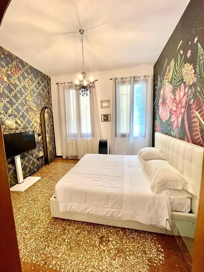 Royal Rialto Apartment - Grand Canal View Венеция 0*,  Италия